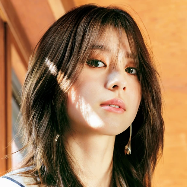 うざバング　前髪　アイメイク