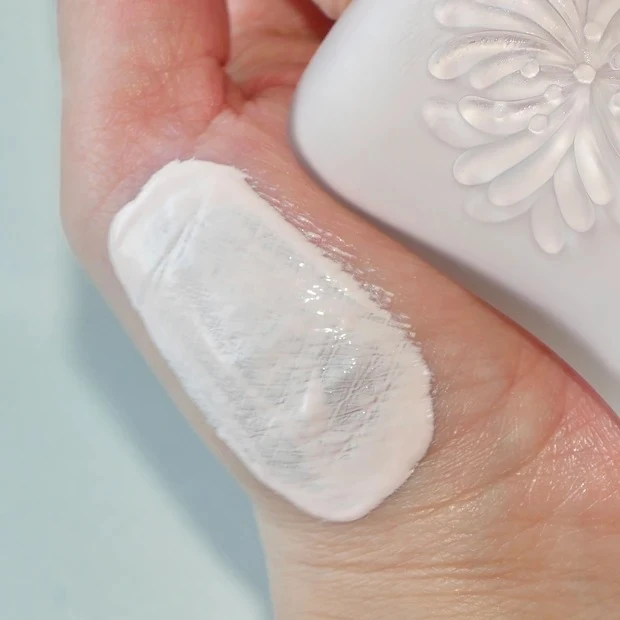 モイスチュアライジング プライマーの口コミ・スウォッチ