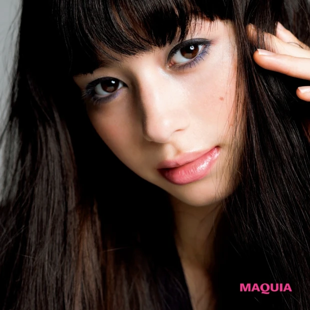 夏も秋も大活躍♡ ブルーパレットで奏でる2シーズンメイクhowto