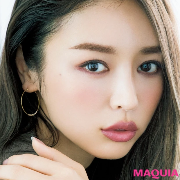 横長×求心顔さんに！ 『ハートチョコ』型チークで小顔見せ