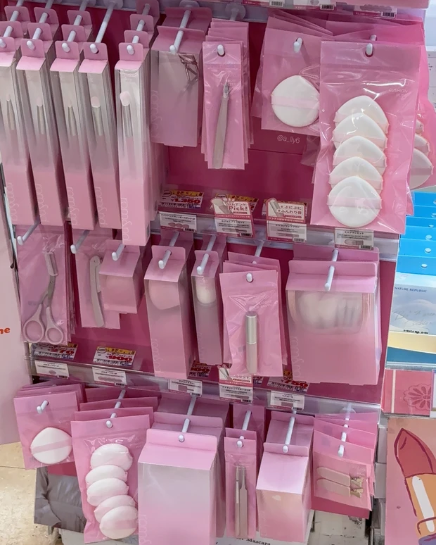 ロムアンド 韓国 romand rom&nd メイク ツール 道具 パフ ブラシ ドンキ 限定 日本 プチプラ ピンク