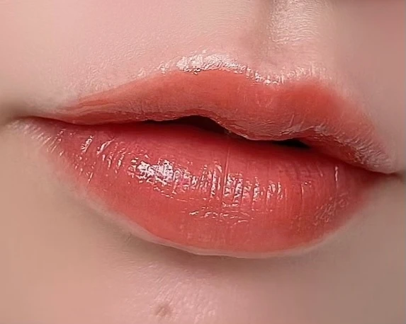 kiss(キス)リップアーマーX 02 反則ネイキッド