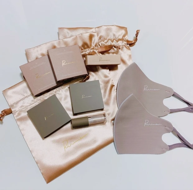 指原莉乃さんプロデュースコスメ【Ririmew】アイシャドウ&グリッターに惚れた♡魅力をたっぷりお届け。_3_1