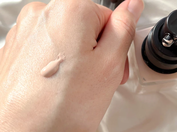 【コスメデコルテ】乾燥する季節の化粧下地はコレ。まるで美容液♡なロージーグロウライザーでツヤ肌作り。_2_1