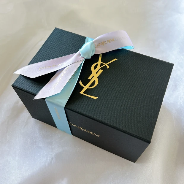YSL ギフトラッピング