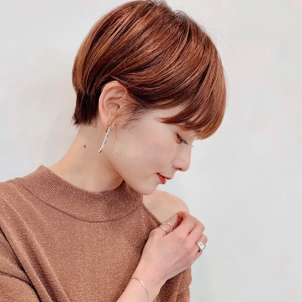 30代ショートヘア写真