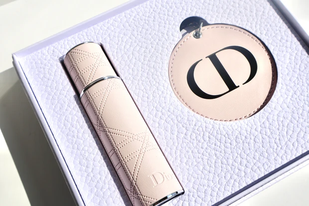 トレフォイル ディオール 会員ギフト dior タンブラー - 通販