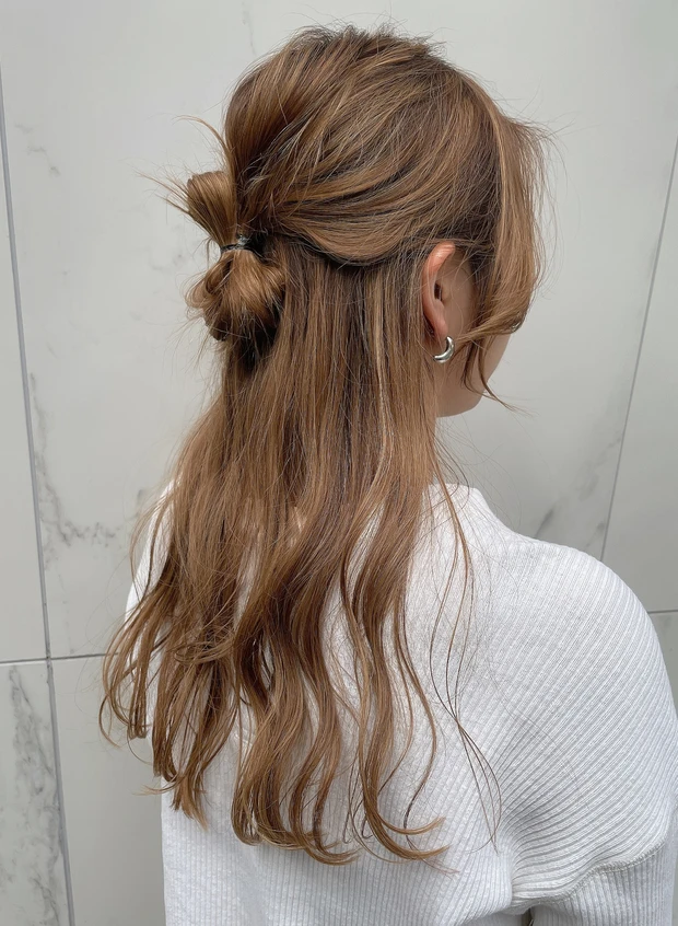 マスク着用ヘアアレンジ写真