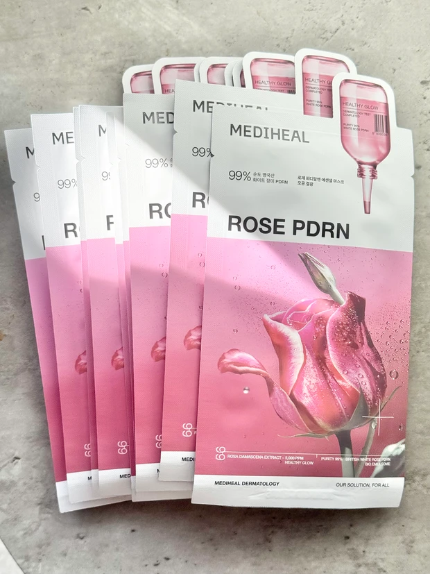 メディヒール　シートマスク　パック　韓国コスメ　毛穴　ローズ