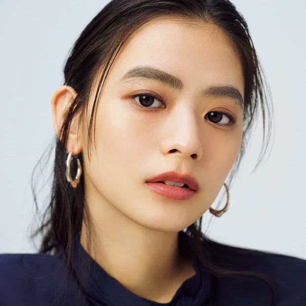 小顔眉のつくり方を解説！ 眉ティントで顔の余白をコントロール