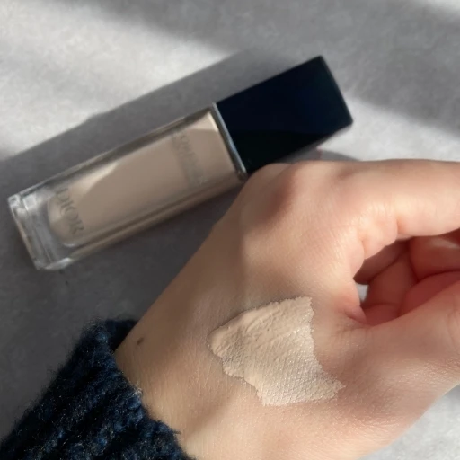 Diorの人気コンシーラーから待望の新色が登場！絶妙な明るさの「00.5N」を徹底レビュー【ディオールスキン フォーエバー スキン コレクト コンシーラー】_3_1