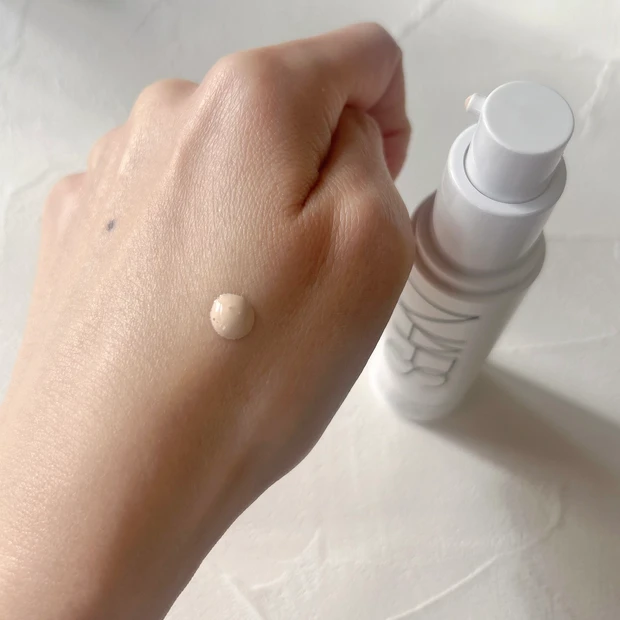 ライトリフレクティングトーンアップヴェール スウォッチ