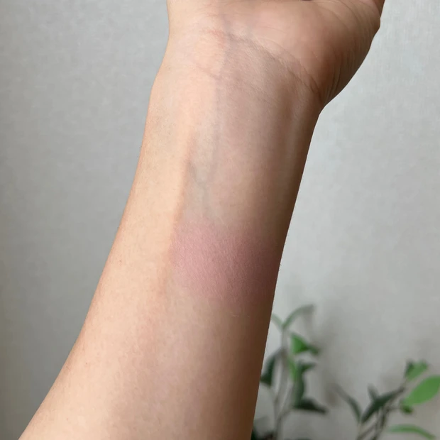 dasique デイジーク ソフトブラーチーク 08ロージームード スウォッチ