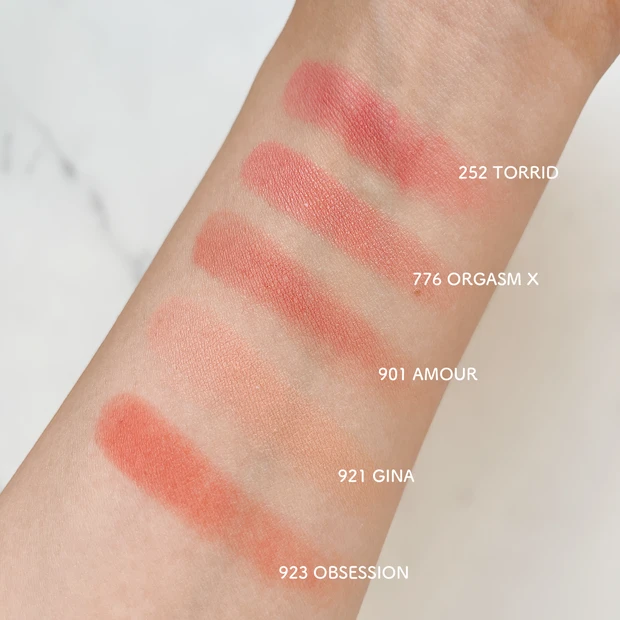 ナーズ ブラッシュN スウォッチ