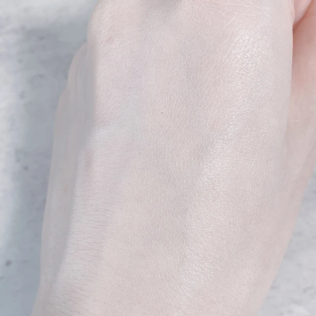 現在も入手困難！
【V3ファンデーション】スキンケア感覚で使える話題のファンデーション。今も爆発的人気の秘密に迫る。
_3_2