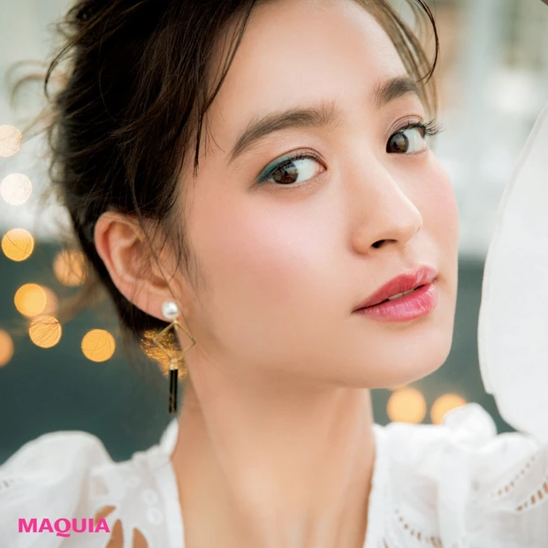 ヘルシーな艶やかさでほろよい気分を盛り上げて!ビアガーデンに行く日のアイ…