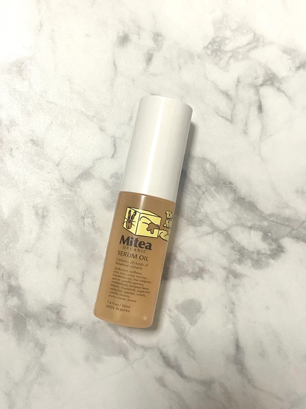 《Mitea Organic・リンクルセラムオイル》オ
ーガニックメナイアシンアミドの力でハリ肌へ導くシワ改善オイル！_3