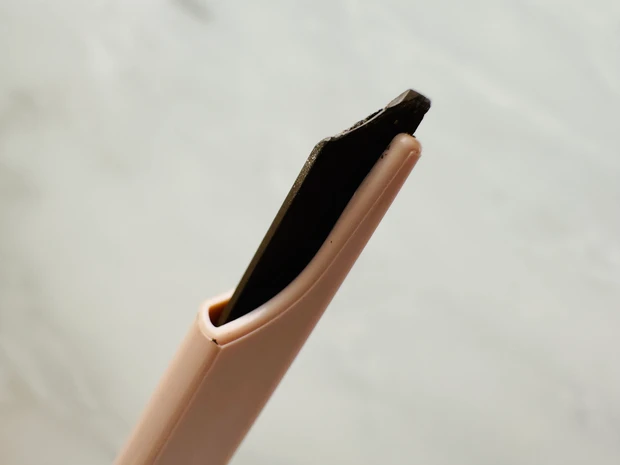 キャンメイクのスタイリングエッジアイブロウ