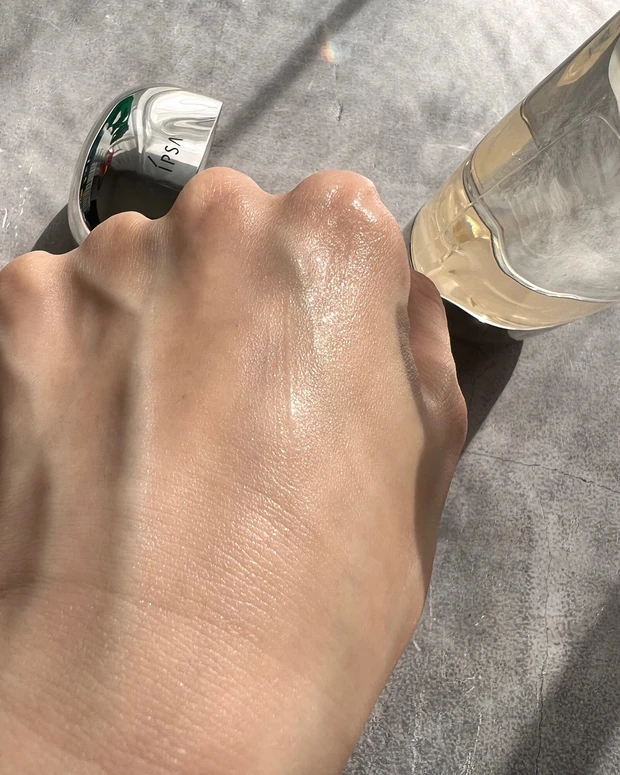 水分大量補給!混合肌、ゆらぎ肌に大人気のイプサ ザ・タイムR アクア_3