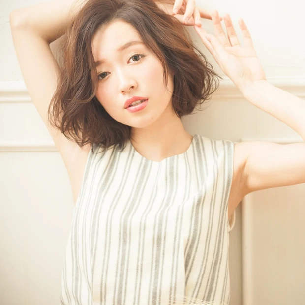 メンズがドキっとする、隙みせ色っぽ大人ボブでふんわり優しげに！