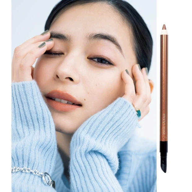 旬顔にはアイライナーが必須！茶色感覚で使えるエスティ ローダーのメタリッ…