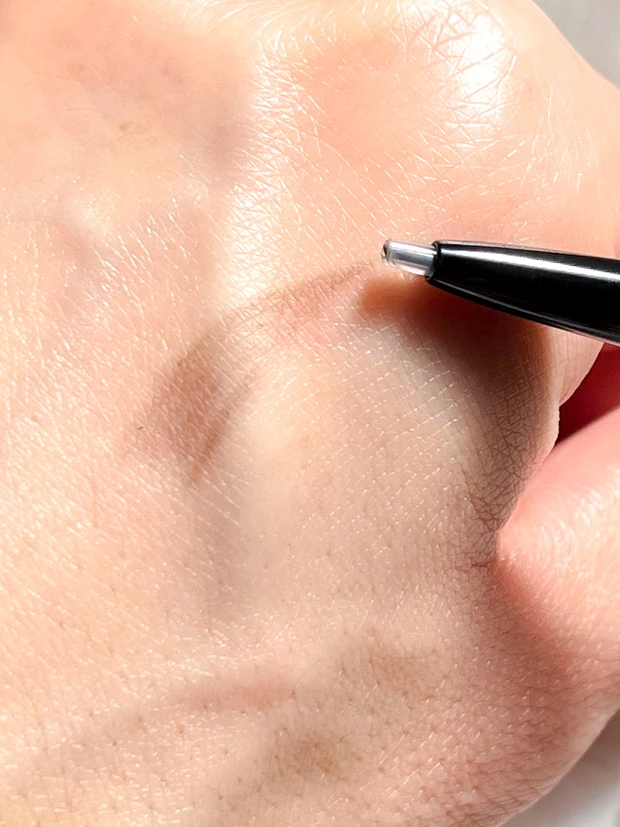 【ケイト】まるでシャープペン?極細なのに折れにくいアイブロウペンシル_4