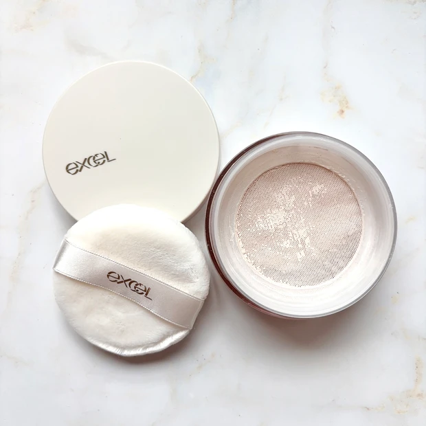 エクセル エクストラリッチ セラムインパウダー  EX02 グロウベージュ 蓋オープン写真