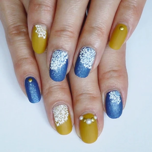 甘辛ミックスがイチオシ！ 手描きレースで個性派デニムネイル【ギ☆のセルフ…