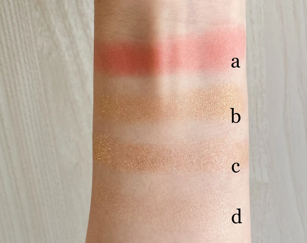 【クリスマスコフレ2022】celvoke話題のアイシャドウ!ヴァティック アイパレット限定カラーのEX02が可愛すぎ♡その魅力を徹底解説&ホリデー感漂うキラキラメイク2パターン♪_2_2