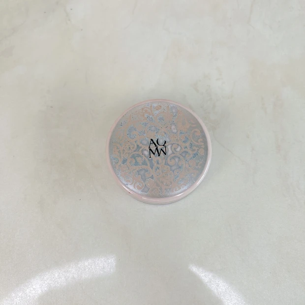 【何時でも綺麗でいたい！36歳・化粧直しが生きがいの私のコスメポーチの中身を大公開！】_12