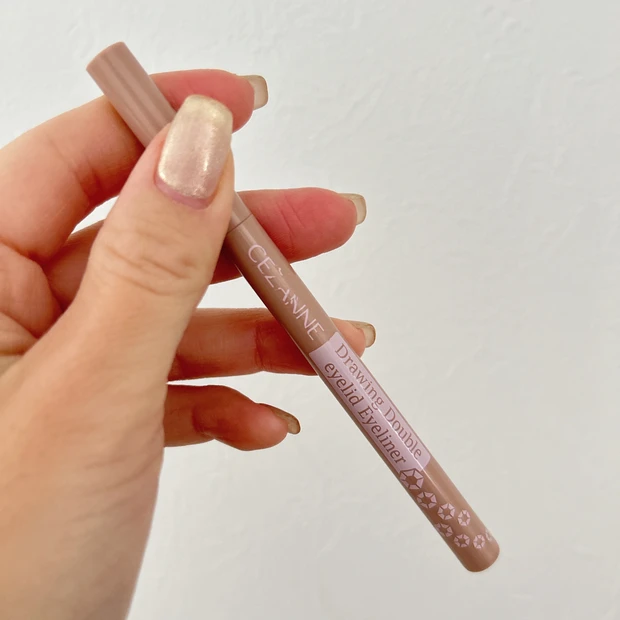 セザンヌ 描くふたえアイライナー