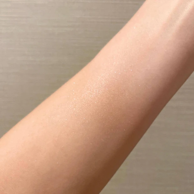 ADDICTIONの”ニュアンサー”で超ナチュラルチーク♡【マキアエディターズの「オッス!推しコス」】
_2