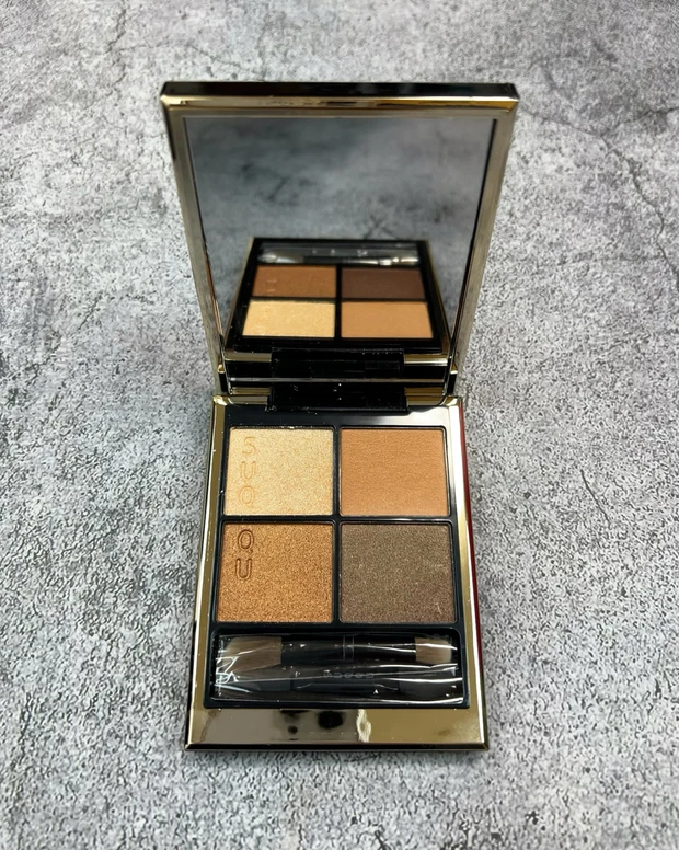 SUQQU シグニチャーカラーアイズ　光暮