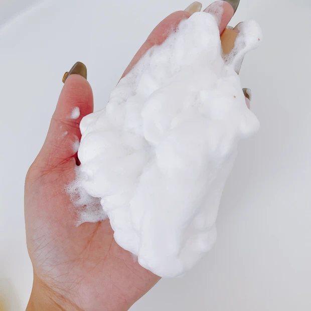 KANEBO スクラビング マッド ウォッシュ 紹介