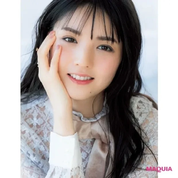 【paku☆chanさんのメイク】赤み系オイルリップなら素(もと)から柔らかそうな唇に_1