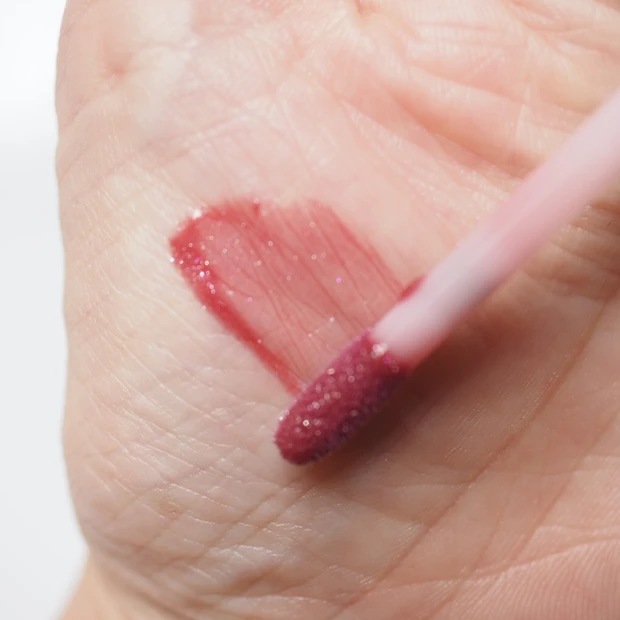 ミルフィー　グラマラスリッププランパー　スウォッチ