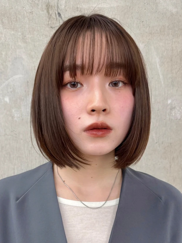 髪型　レイヤーボブ　ボブヘア　前髪あり　小顔ヘア　スタイリング