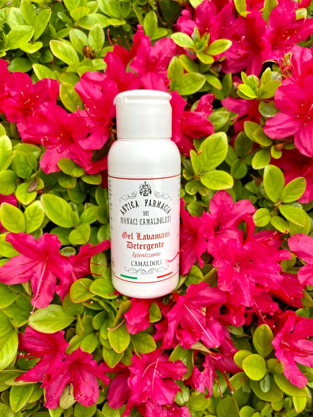 特別感があるカマルドリのハンドジェル。1000年の歴史の修道院製....過去には治療所も。現在も薬局も継承されている修道院の本気を感じる。_1_1