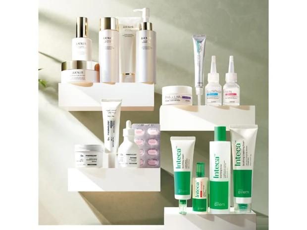 【秋の新作コスメまとめ】新潮流を作る次世代スキンケアとは？最新アイシャドウパレットもご紹介！