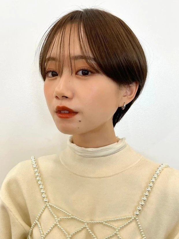 ショート ショートボブ 前髪あり 小顔見え 顔まわりカバー