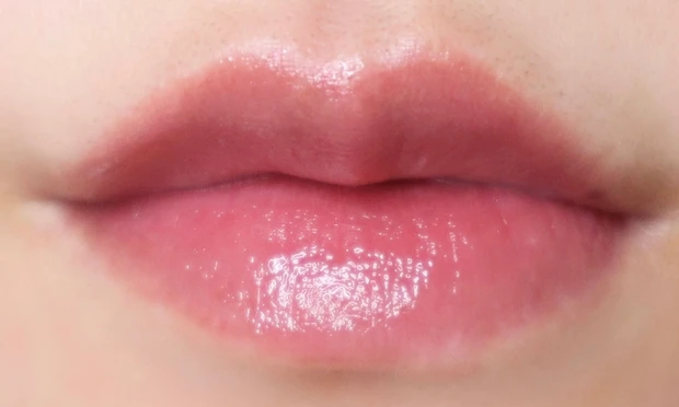 ジェリー ティント リップカラー　006　着画