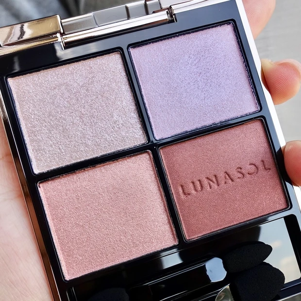 春の店舗限定色　LUNASOL（ルナソル）　アイカラーレーション N EX15 Spring Concertoの写真