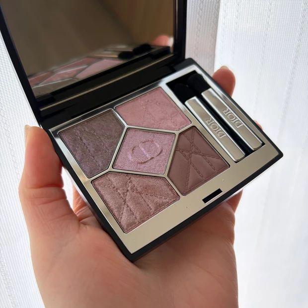 ディオール アイシャドウ ブルベ