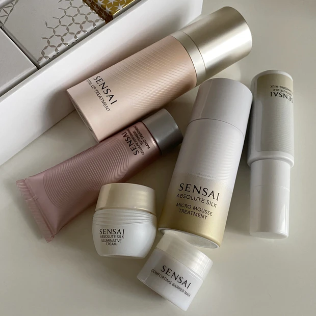 【クリスマスコフレ2023】＼税込39,600円／人気のスキンケア＆ボディケア＆メイクアップアイテムが24品も入ったご褒美セットが凄すぎた！！【SENSAI アドベントカレンダー】_21