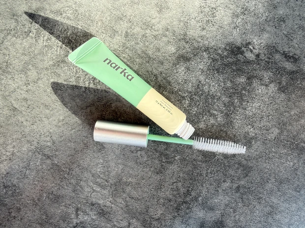 【Qoo10話題】梅雨・夏の湿気＆汗による髪悩み「narka フレッシュセバムヘアマスカラ」レビュー_6