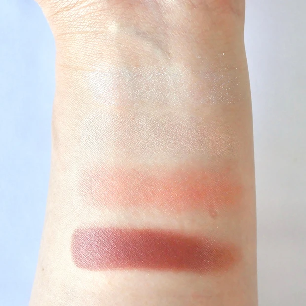 ルナソル(LUNASOL)アイカラーレーション 14 アンバーダスク スウォッチ