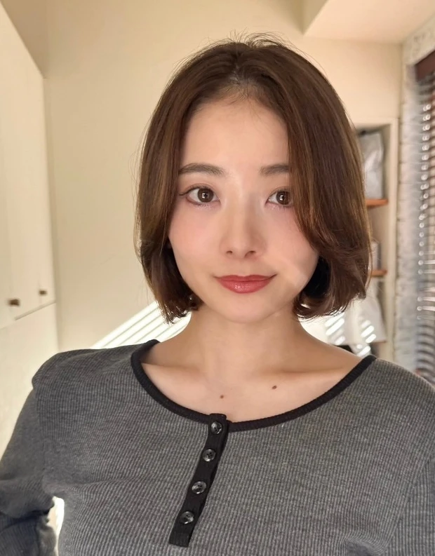 ヘアカタログ ボブ ボブヘア 前髪なし 正面