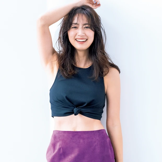 東原亜希さんの産後ダイエット！ 寝る前10分のほぐしケアでくびれが出現!…