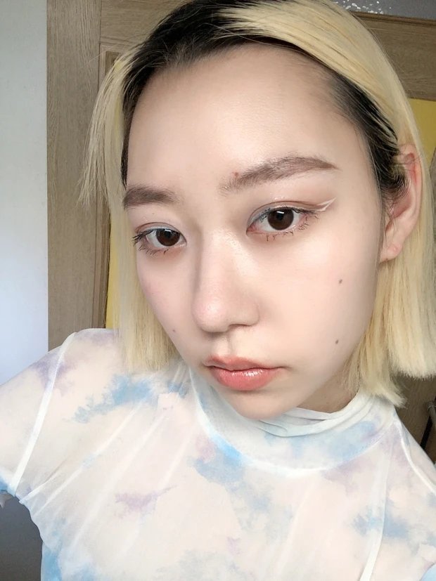 【夏メイク】いつものピンクメイクにブルーを足すだけ！簡単くらげメイク_2_2