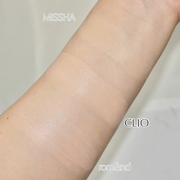 メッシュクッションファンデ おすすめ MISSHA(ミシャ)グロウクッションライト CLIO(クリオ)キルカバーメッシュグロウクッション rom&nd(ロムアンド)ベアウォータークッション  スウォッチ 比較